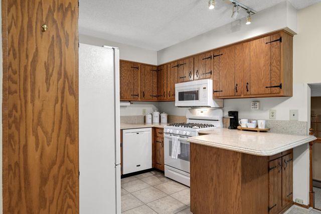 1326 21st Street W, Hastings, MN 55033