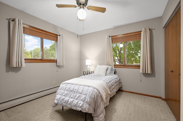 1326 21st Street W, Hastings, MN 55033
