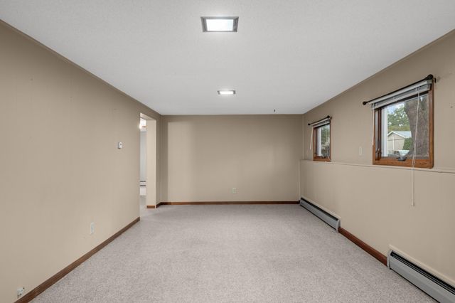 1326 21st Street W, Hastings, MN 55033
