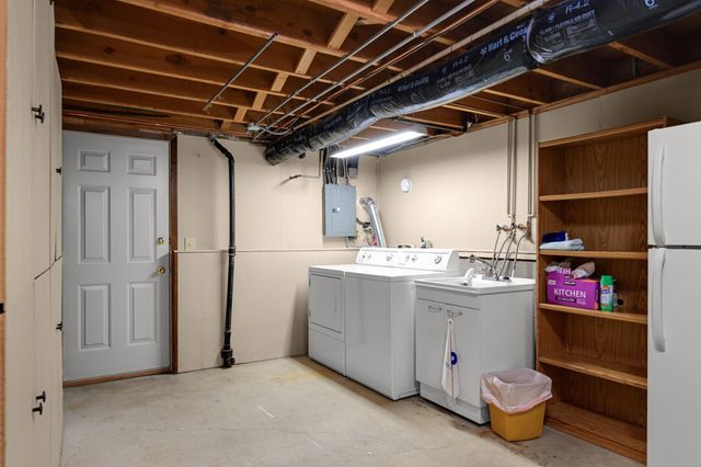 1326 21st Street W, Hastings, MN 55033
