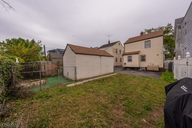 67 Philip Pl, Irvington Twp., NJ 07111