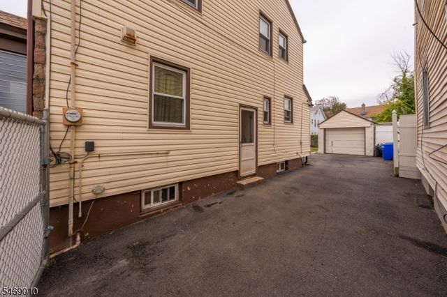 67 Philip Pl, Irvington Twp., NJ 07111