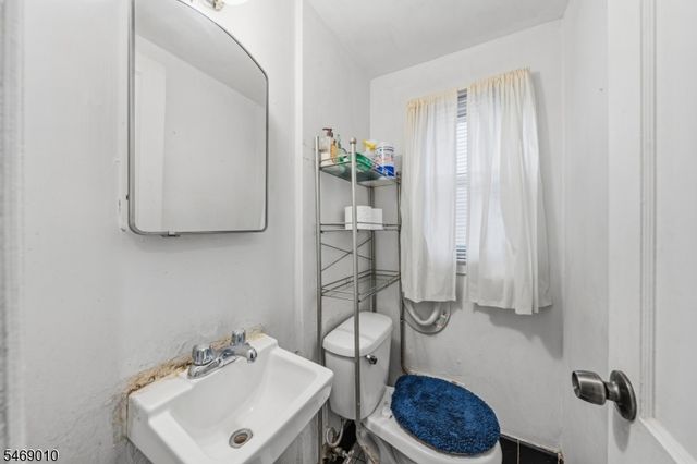 67 Philip Pl, Irvington Twp., NJ 07111