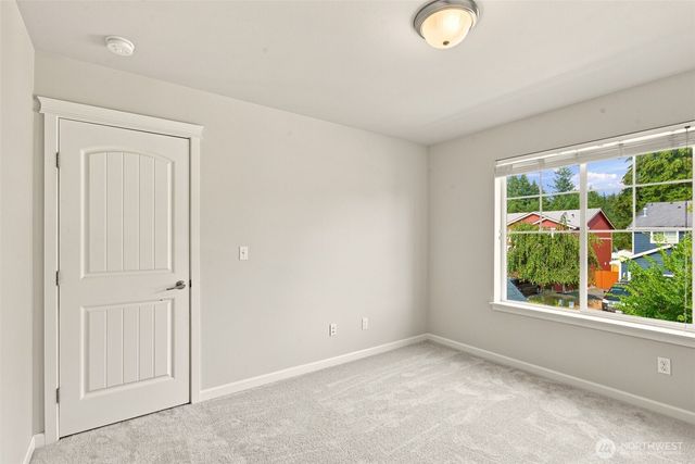 1415 Farina Loop SE, Olympia, WA 98513