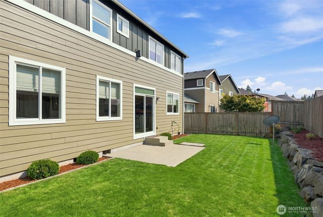 1415 Farina Loop SE, Olympia, WA 98513