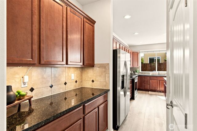 1415 Farina Loop SE, Olympia, WA 98513