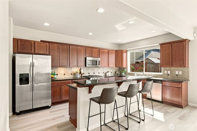 1415 Farina Loop SE, Olympia, WA 98513
