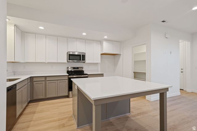 6653 W SOUTH JORDAN PKWY, South Jordan, UT 84009