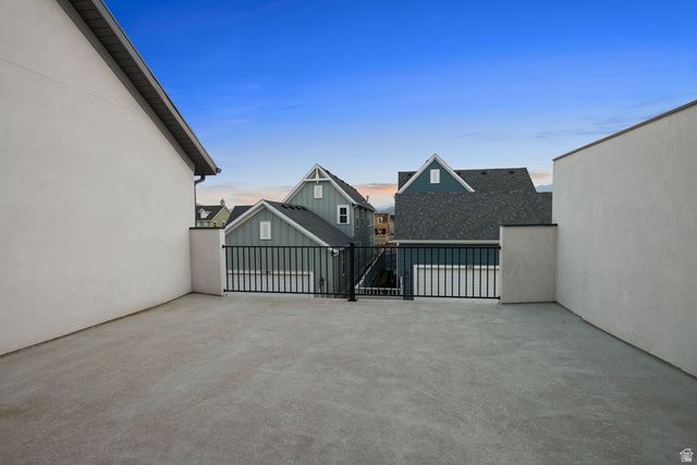 6653 W SOUTH JORDAN PKWY, South Jordan, UT 84009