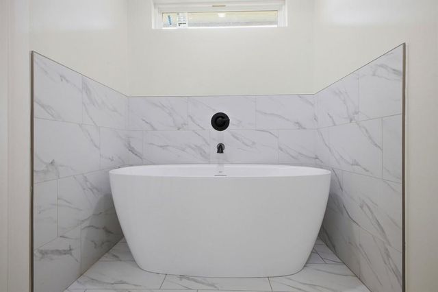 1228 Twin Oaks Drive, Blanchard, OK 73010