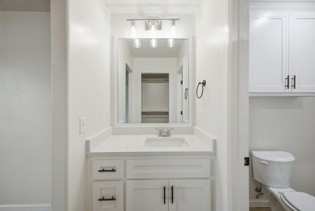 1228 Twin Oaks Drive, Blanchard, OK 73010