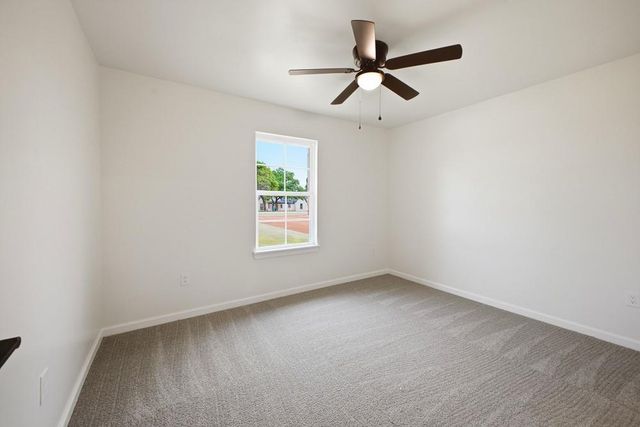 1228 Twin Oaks Drive, Blanchard, OK 73010