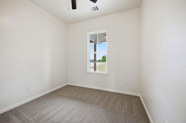 1228 Twin Oaks Drive, Blanchard, OK 73010