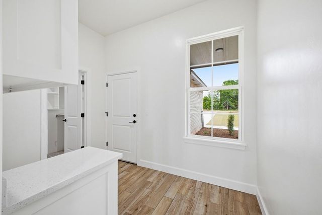 1228 Twin Oaks Drive, Blanchard, OK 73010