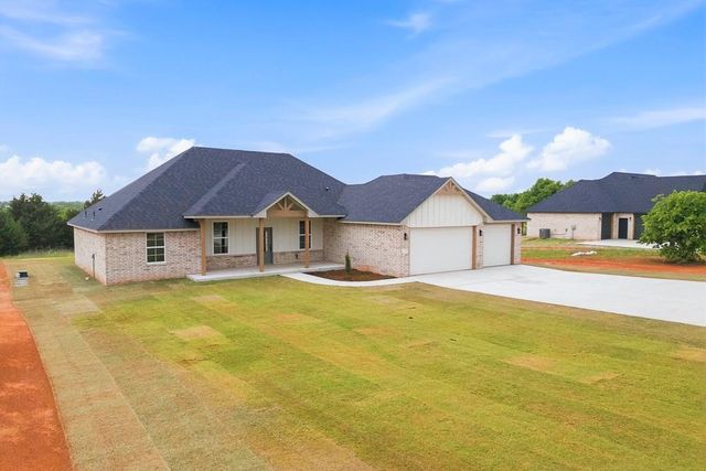 1228 Twin Oaks Drive, Blanchard, OK 73010
