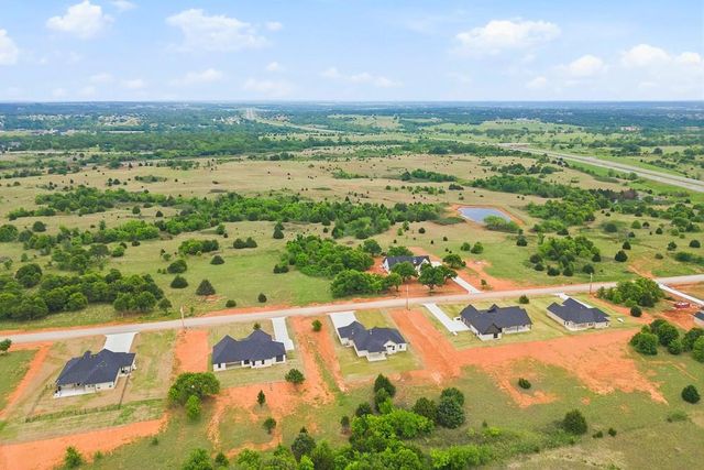 1228 Twin Oaks Drive, Blanchard, OK 73010