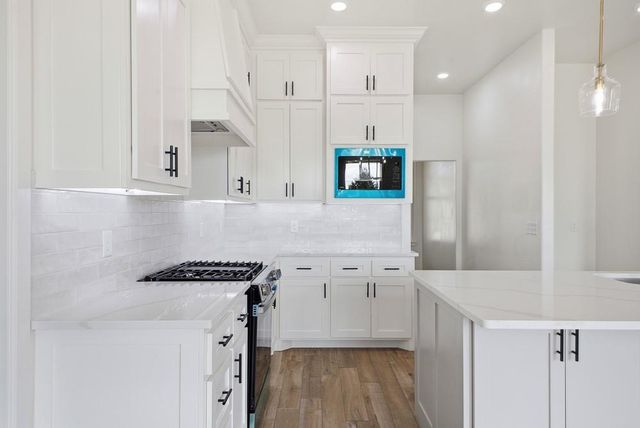 1228 Twin Oaks Drive, Blanchard, OK 73010