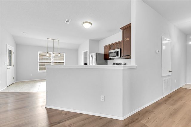 4404 SW Comstock Avenue, Bentonville, AR 72713