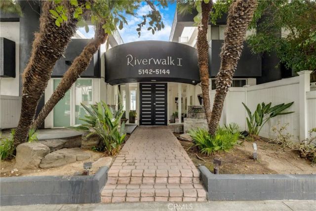 5142 Zelzah 25, Encino, CA 91316