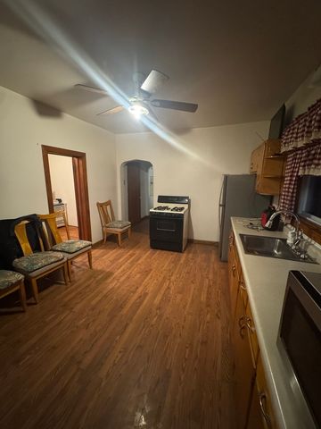 3945 W 55th Place, Chicago, IL 60629