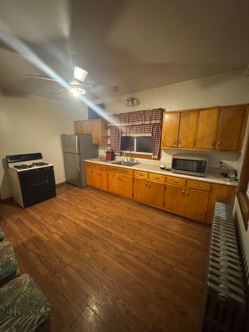 3945 W 55th Place, Chicago, IL 60629