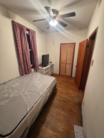3945 W 55th Place, Chicago, IL 60629