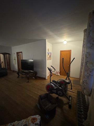 3945 W 55th Place, Chicago, IL 60629