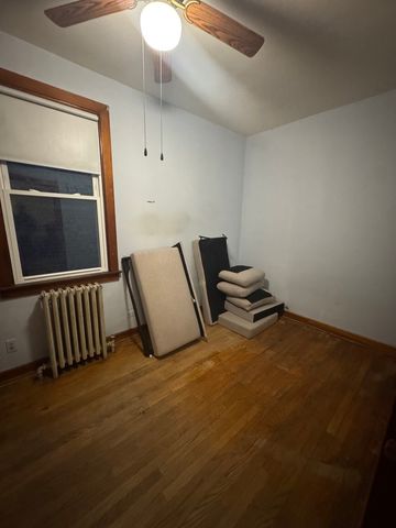 3945 W 55th Place, Chicago, IL 60629