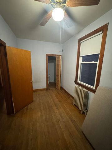 3945 W 55th Place, Chicago, IL 60629