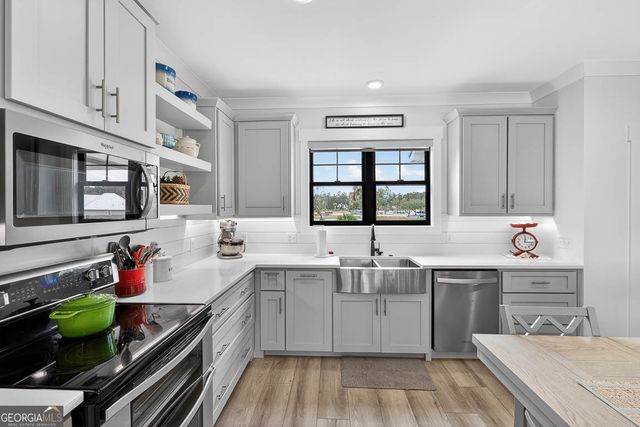 1952 Sanctuary Wynd, Waverly, GA 31565