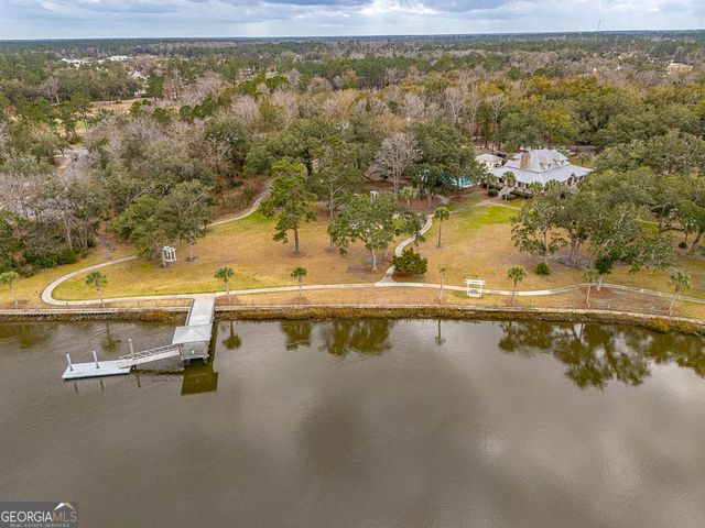 1952 Sanctuary Wynd, Waverly, GA 31565