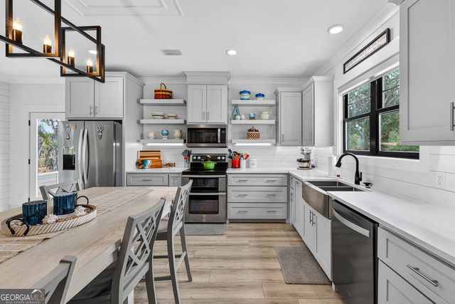 1952 Sanctuary Wynd, Waverly, GA 31565