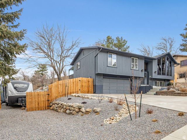 9078 S DAYBREAK DR, Sandy, UT 84093
