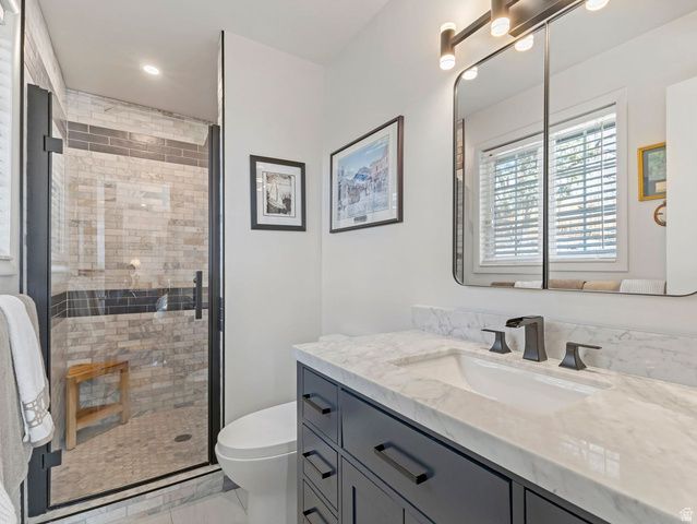 9078 S DAYBREAK DR, Sandy, UT 84093