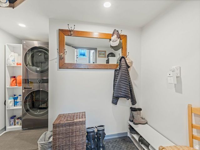 9078 S DAYBREAK DR, Sandy, UT 84093