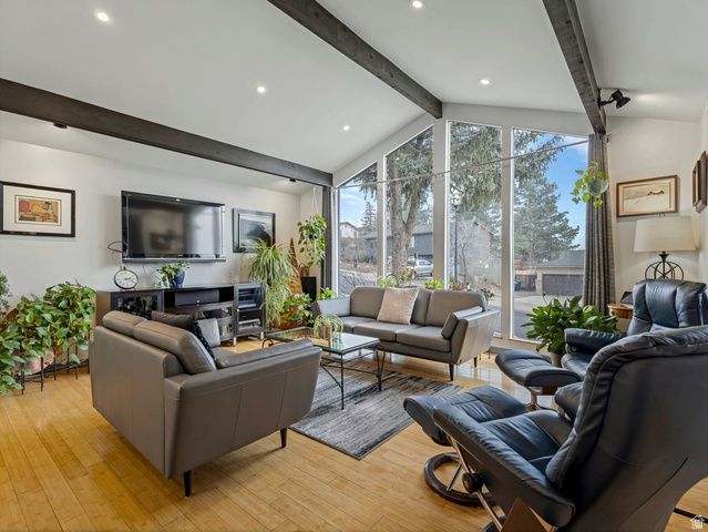 9078 S DAYBREAK DR, Sandy, UT 84093