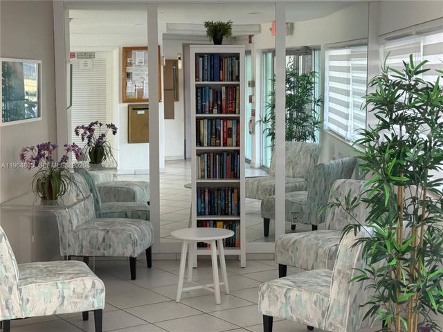 2500 Diana Dr 107, Hallandale Beach, FL 33009