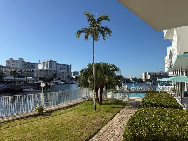 2500 Diana Dr 107, Hallandale Beach, FL 33009