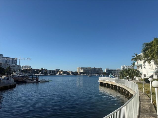 2500 Diana Dr 107, Hallandale Beach, FL 33009