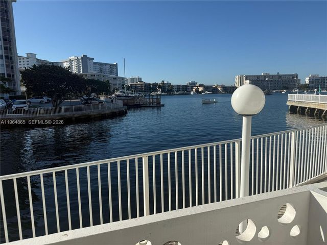 2500 Diana Dr 107, Hallandale Beach, FL 33009