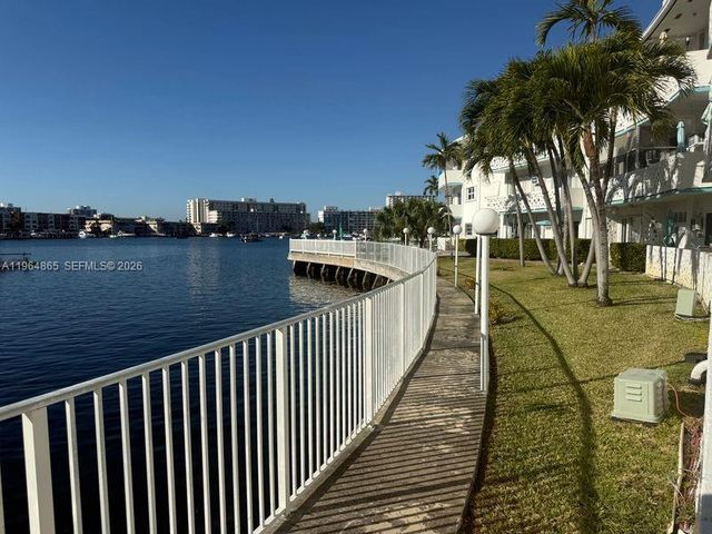 2500 Diana Dr 107, Hallandale Beach, FL 33009