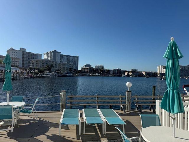 2500 Diana Dr 107, Hallandale Beach, FL 33009