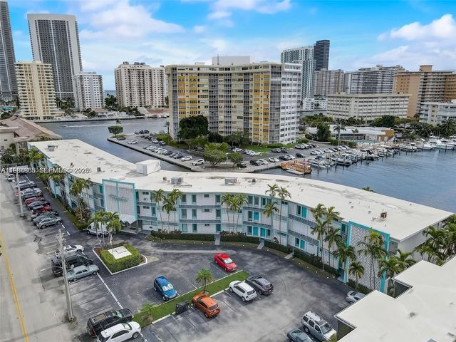 2500 Diana Dr 107, Hallandale Beach, FL 33009