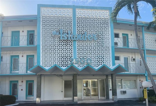 2500 Diana Dr 107, Hallandale Beach, FL 33009