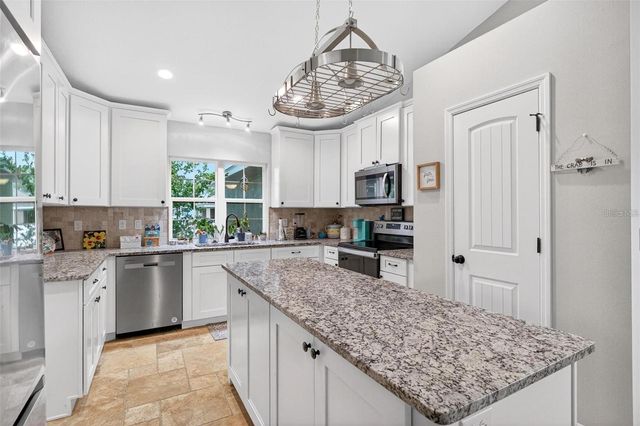 8160 SE 164TH PLACE, Summerfield, FL 34491