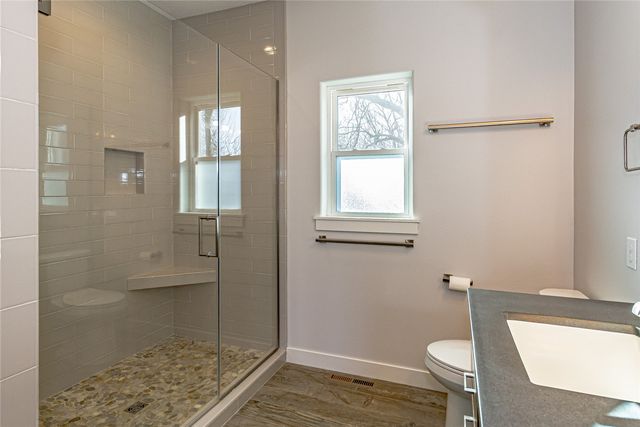 3873 Greens Grove Road, Center Point, IA 52213