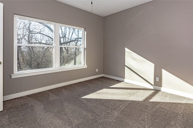 3873 Greens Grove Road, Center Point, IA 52213