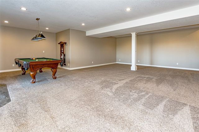 3873 Greens Grove Road, Center Point, IA 52213