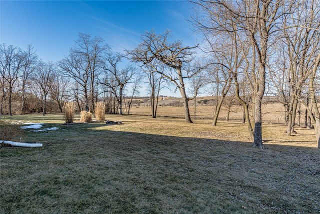 3873 Greens Grove Road, Center Point, IA 52213