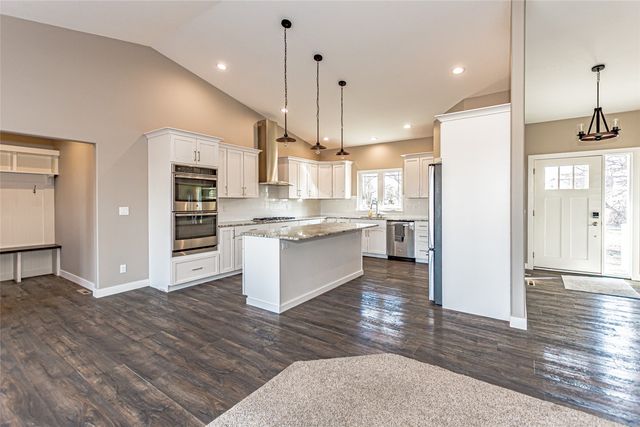 3873 Greens Grove Road, Center Point, IA 52213